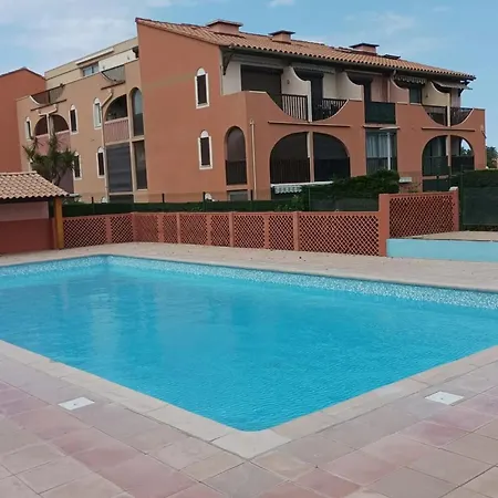 דירה Apartment With Balcony 800 Meters From The Sea קאנט אן רוסיון